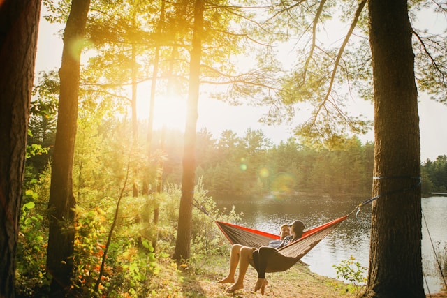 Camping en Auvergne: séjour idyllique au bord de la rivière